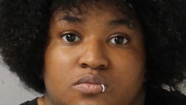 Nashville waitress steals $3K from Applebee’s in 3 months, police say