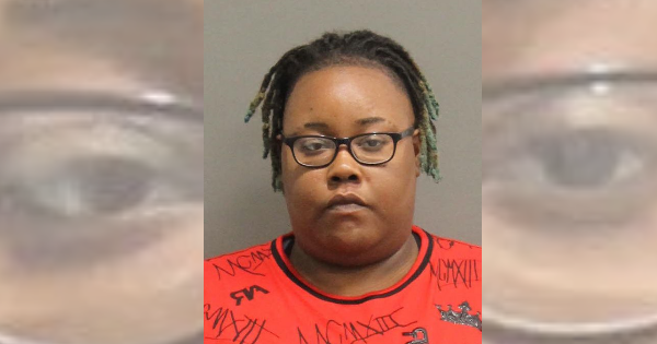 Sister spat: Woman holds her sister at knifepoint while holding her one-year-old son