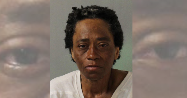 Nashville woman threatens to cut daughter’s neck, charged with aggravated assault