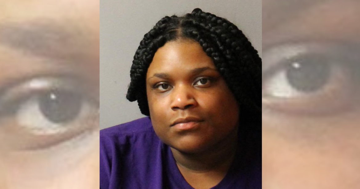Woman threatens to “chokeslam” 2-month-old child after boyfriend broke up with her