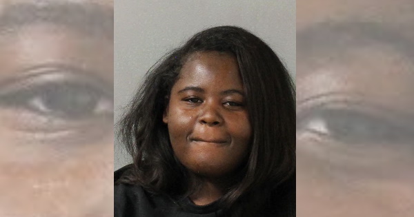 Teen admits to trying to “run over” minor boyfriend with vehicle, hits building; per report